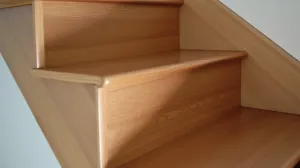 Listwy wykończeniowe do schodów drewnianych